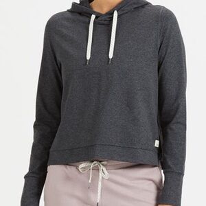 Vuori halo essential hoodie